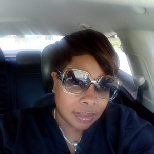 Meet your Posher, Lottie